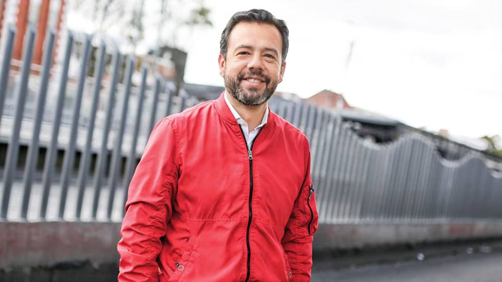 CARLOS F GALÁN