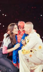 VALENTINA FERRER, RÍO, J BALVIN