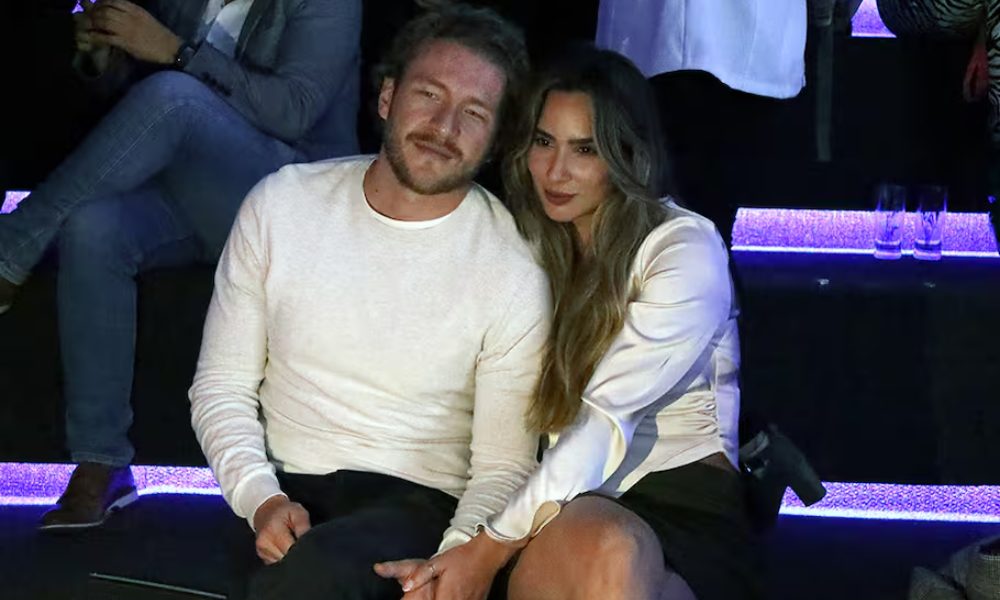 ALEJANDRO CALDERÓN, MARI MANOTAS