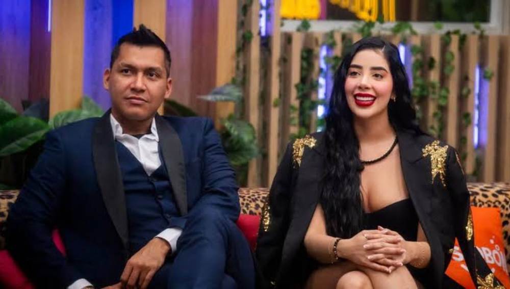 MARIANA ZAPATA Y JUANDA CARIBE