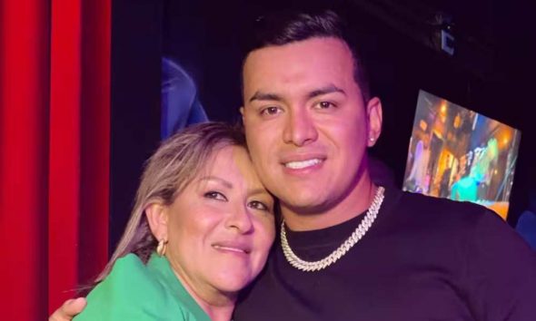 YEISON JIMÉNEZ Y SU MAMÁ