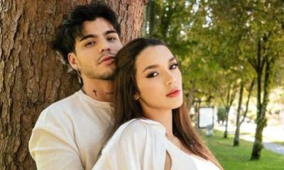 SEBASTIÁN VILLALOBOS Y CAMILA SANTAMARÍA