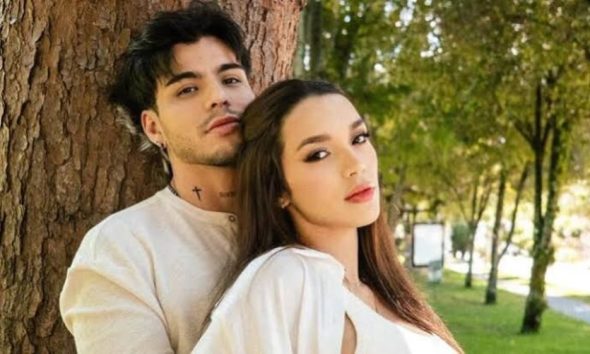 SEBASTIÁN VILLALOBOS Y CAMILA SANTAMARÍA